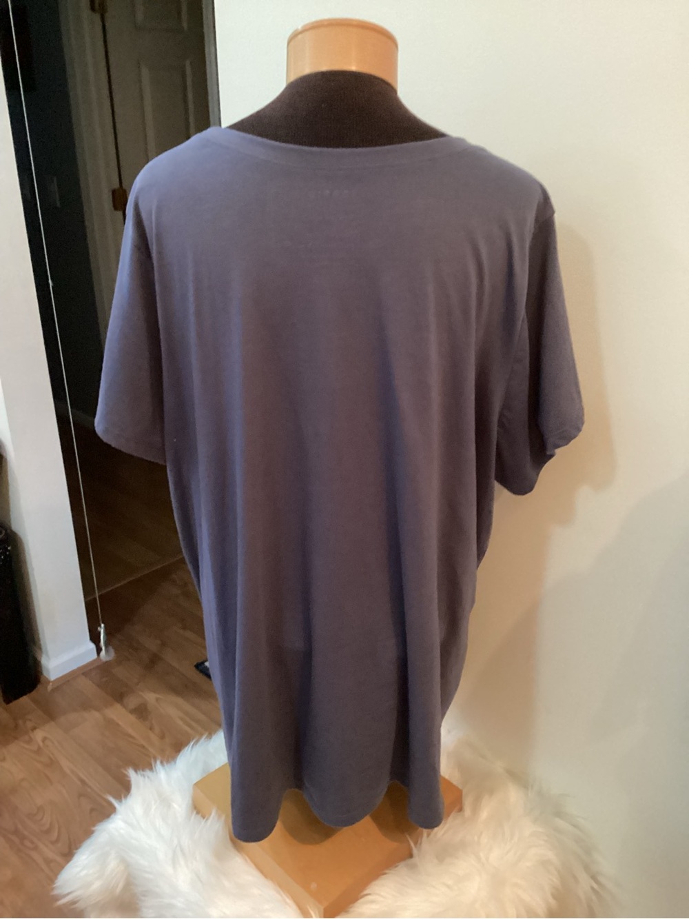 Torrid Classic Fit purplish blue Tee Size 3 Plus Size Soft Casual Top - Picture 4 of 10